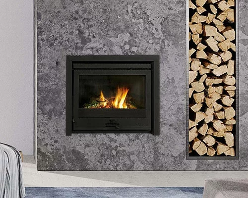 DOVRE - 2520S - Equipé de fonte lamellaire permettant une bonnel diffusion de chaleur en conservant une belle vision des flammes