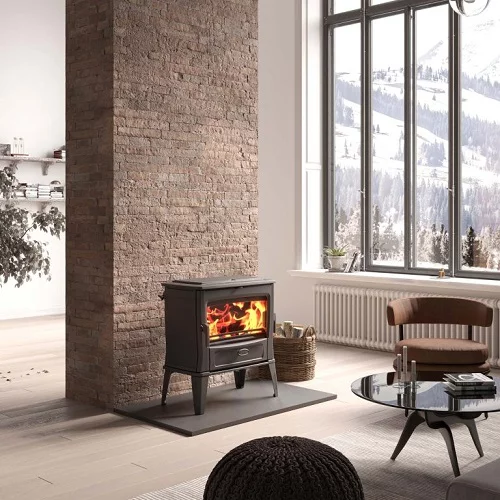 DOVRE - TAI 55 M - Un poêle simple et de fiable capable d'utiliser aussi bien du bois que du charbon 
